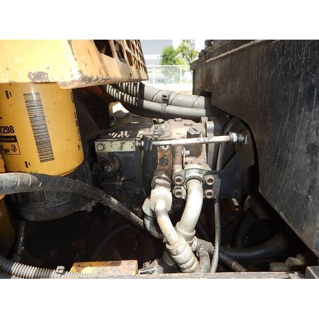 2014 MOROOKA MST-800VDL-44041230