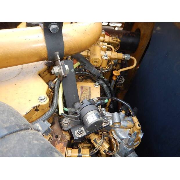 2014 MOROOKA MST-800VDL-44041264