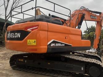 2023-develon-dx225lca-44041353