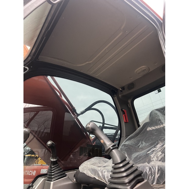 2023 ديفيلون DX225LCA-44041359