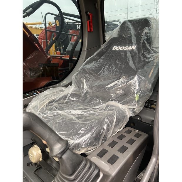 2023 ديفيلون DX225LCA-44041360