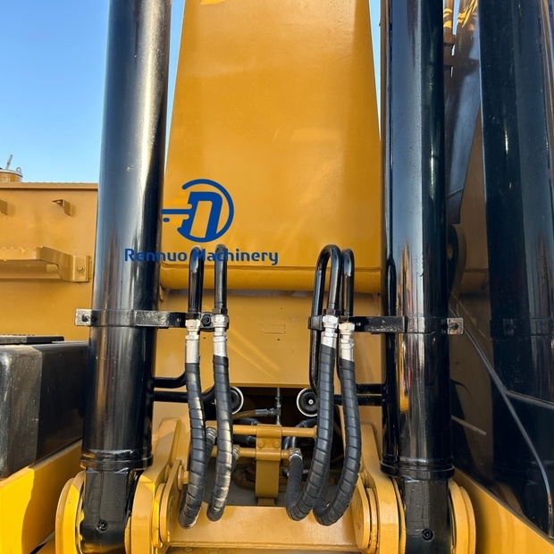 2024 كاتربيلر 329D2L-44041581