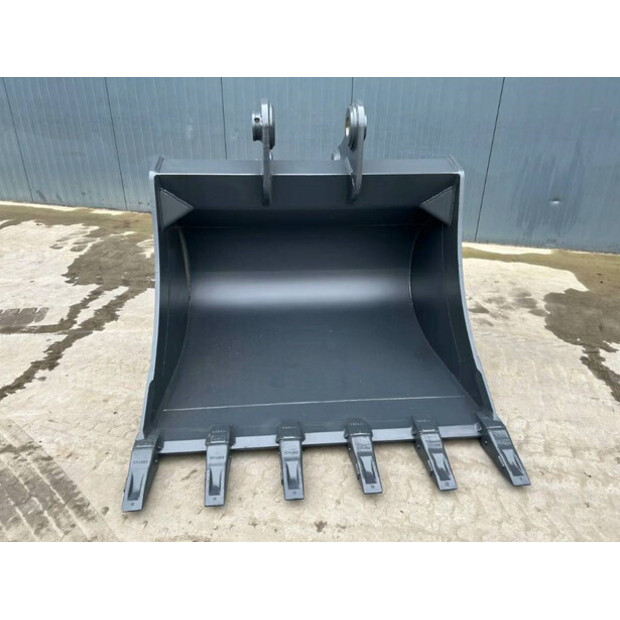 2025 هيتاشى ZX225-44043711