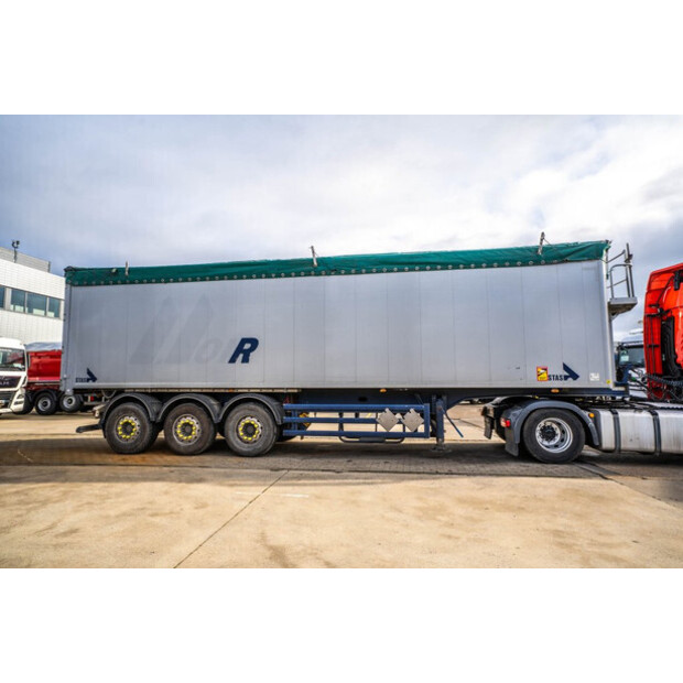 2015 ستاس S300CX-44045023