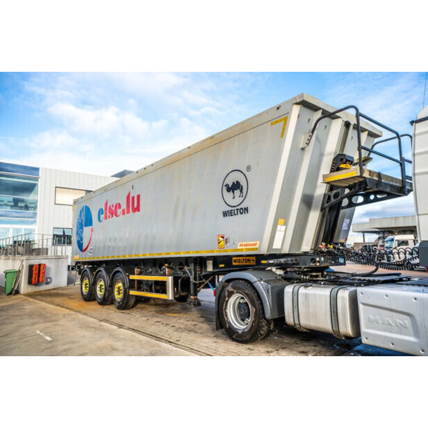 2016 ويلتون OTHERS-44045055