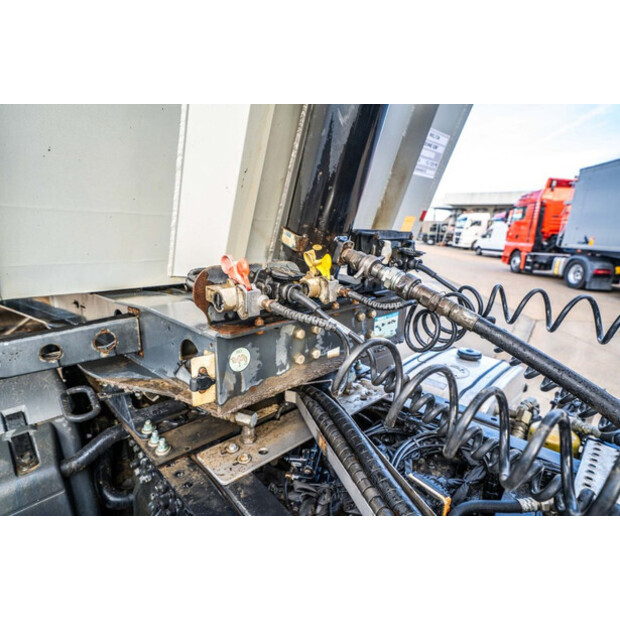 2016 ويلتون OTHERS-44045065