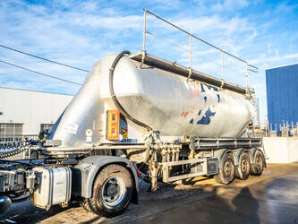 صورة ل خزانات لنقل النفط 2008 فلدبندر OTHERS