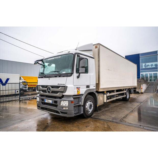 2012 مرسيدس بنز Actros 1832-44045133