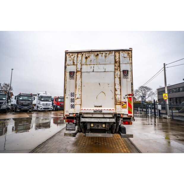 2012 مرسيدس بنز Actros 1832-44045136