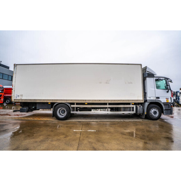 2012 مرسيدس بنز Actros 1832-44045138