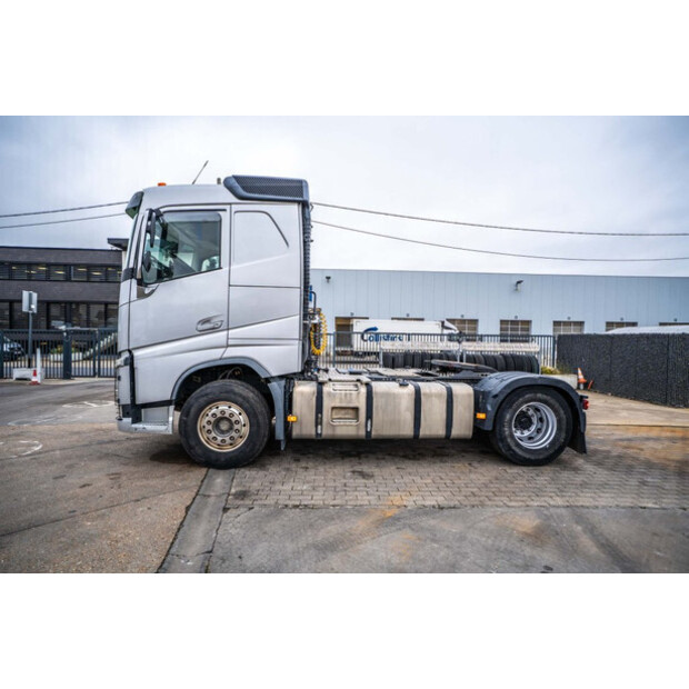 2017 فولفو FH 460-44045165