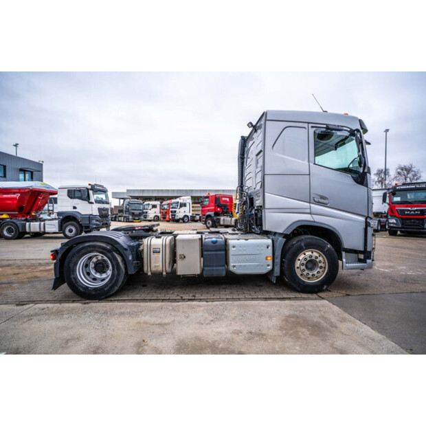 2017 فولفو FH 460-44045169