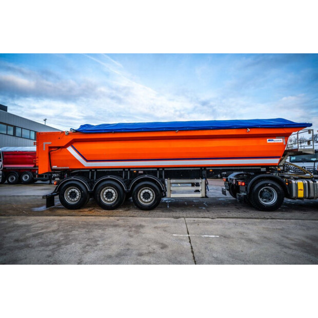 2024 MOL MOL 10 CLVN-44045267