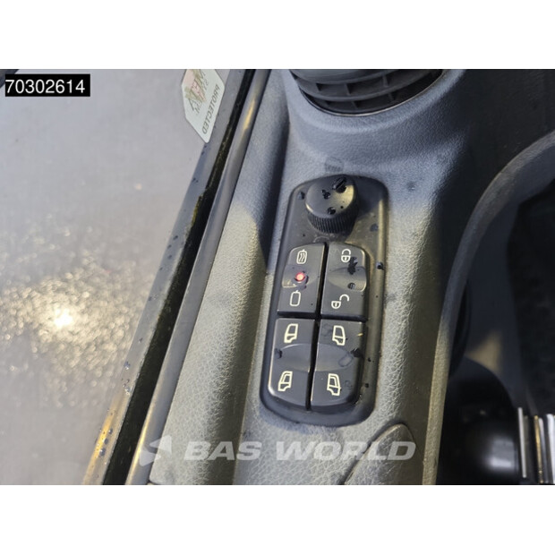 2008 Mercedes-Benz ATEGO 818-44047010