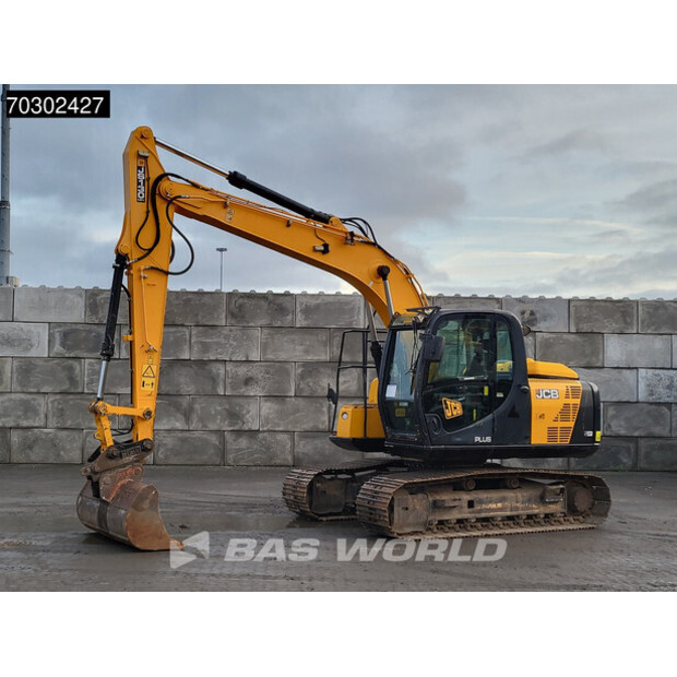 2018 JCB JS130LC-44047120