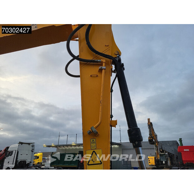 2018 JCB JS130LC-44047130