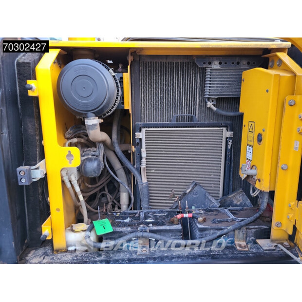 2018 JCB JS130LC-44047150