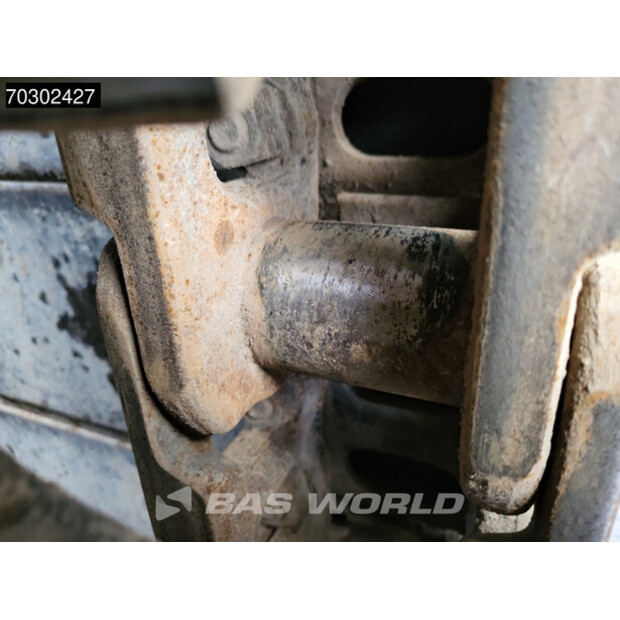 2018 JCB JS130LC-44047156