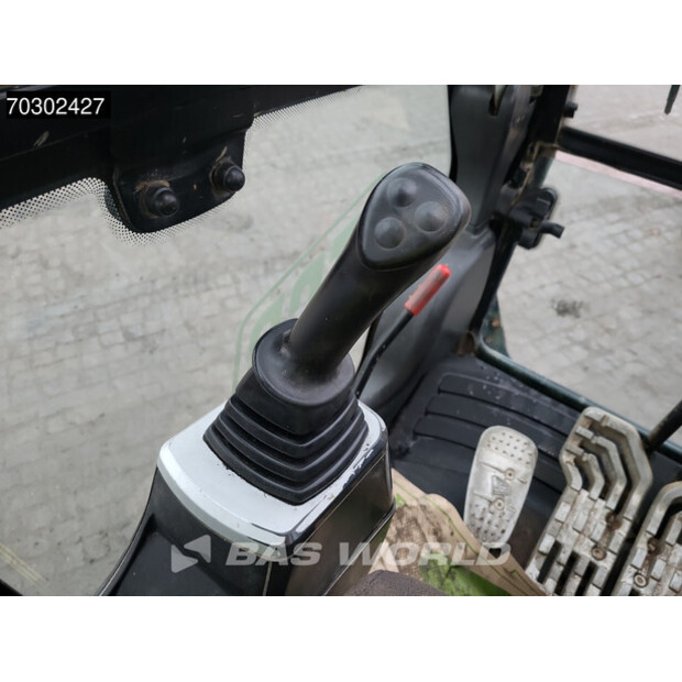 2018 JCB JS130LC-44047160