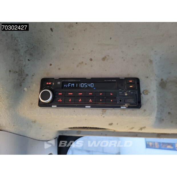 2018 JCB JS130LC-44047166