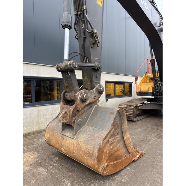 2020 فولفو EC250EL-44053917