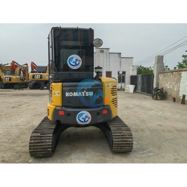 كوماتسو PC55MR-2-44054276