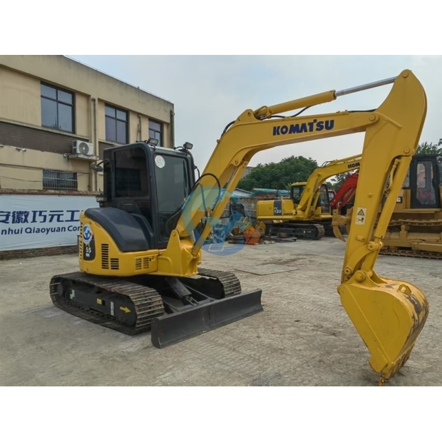 كوماتسو PC55MR-2-44054281