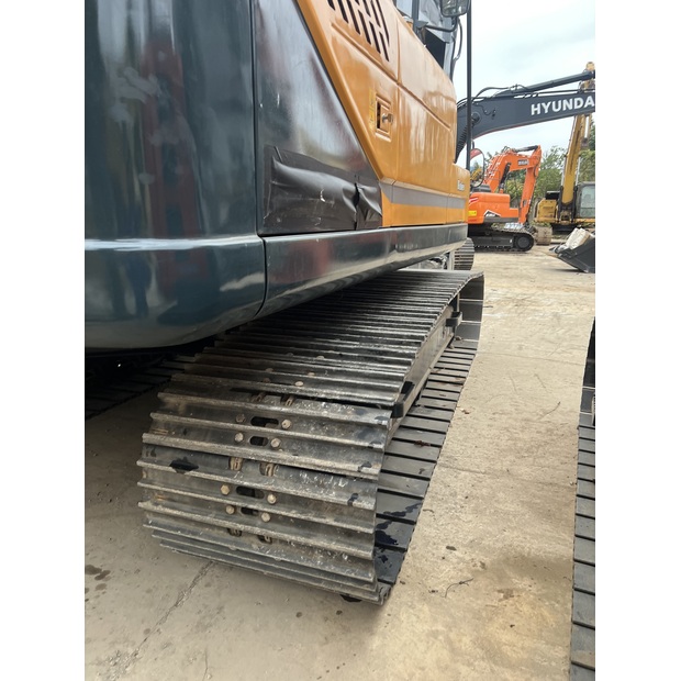 2023 هيونداي HX220HD-44060611