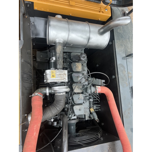 2023 هيونداي HX220HD-44060619