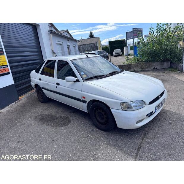 1998 Ford Escort-44062314