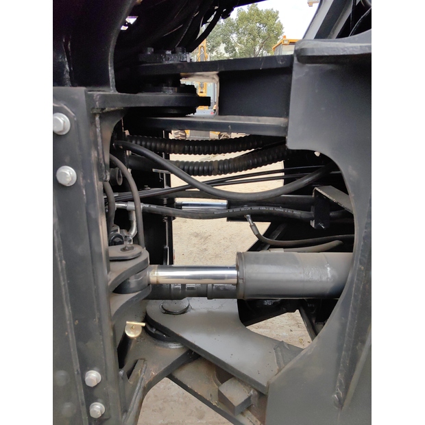 2023 ليوكونج 855N-44062773