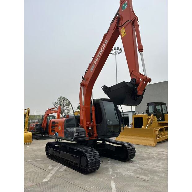 2024 هيتاشى ZX120-44062797