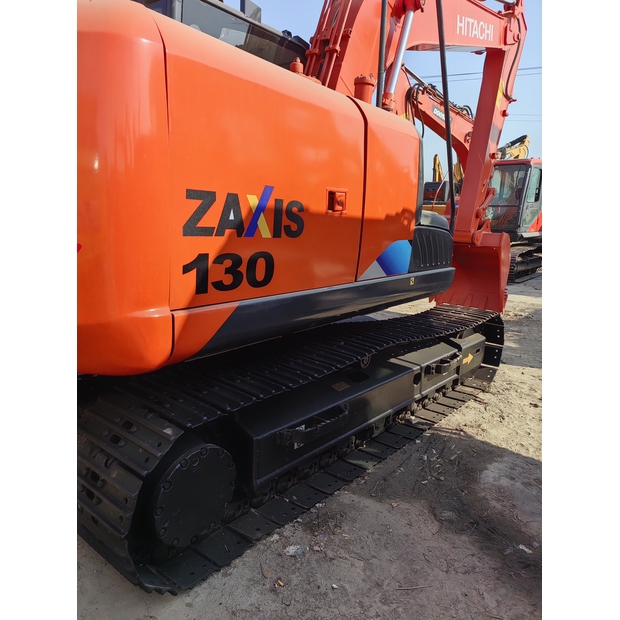 2024 هيتاشى ZX130-44062840