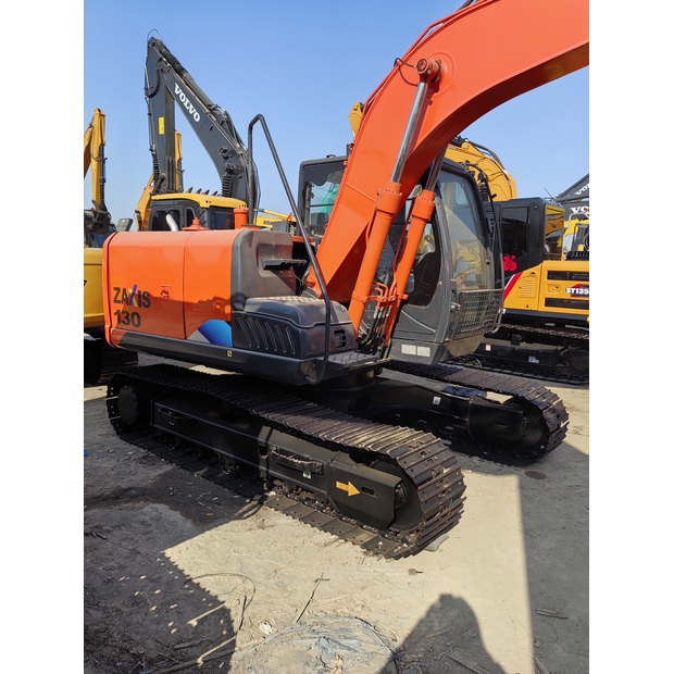 2024 هيتاشى ZX130-44062846