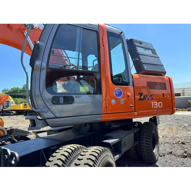 2022 هيتاشى ZX130-44062881