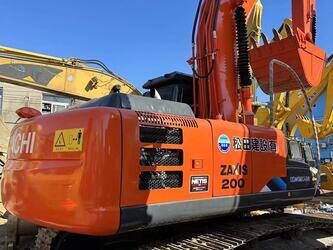 صورة ل حفارات مجنزرة 2024 هيتاشى ZX200-3G