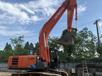 صورة ل حفارات مجنزرة 2022 هيتاشى ZX200-5G