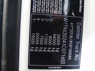 2024-mercedes-benz-actros-2548-44063214