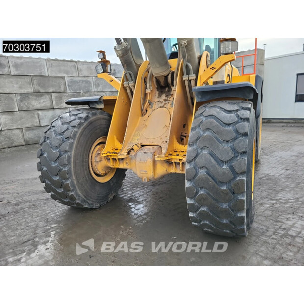 2017 فولفو L180H-44063895