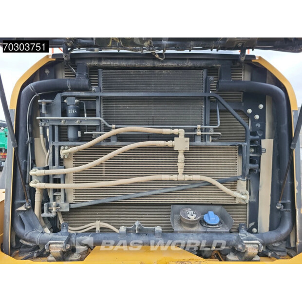 2017 فولفو L180H-44063906