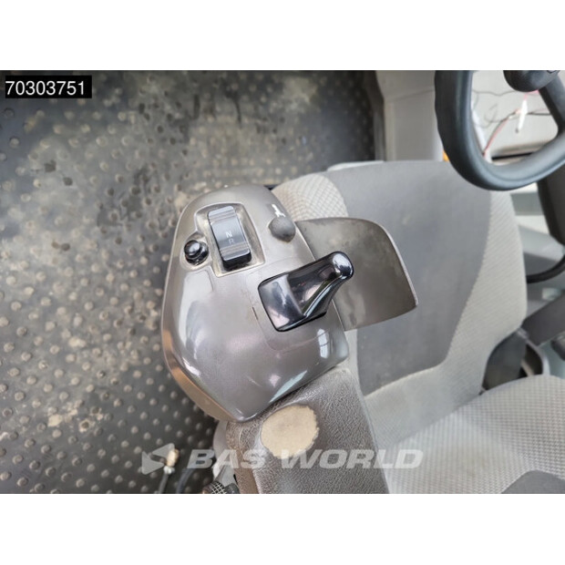 2017 فولفو L180H-44063920