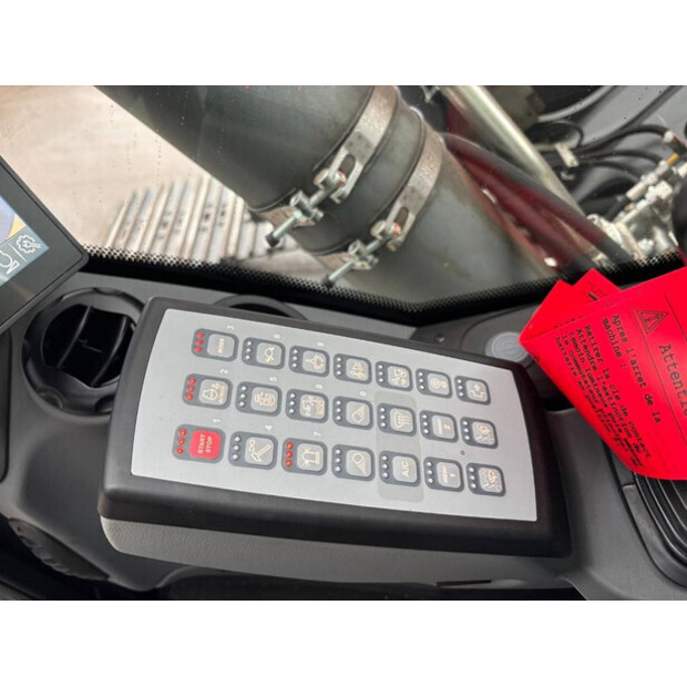 2024 ليبهير R930LC-44065224