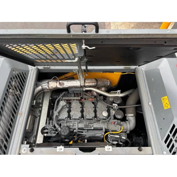 2024 ليبهير R930LC-44065226