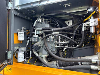 2024-liebherr-r930lc-1390684-44065228