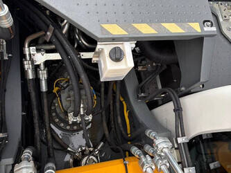 2024-liebherr-r930lc-1390684-44065235