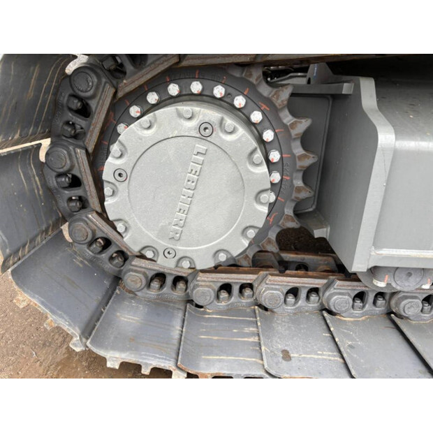 2024 ليبهير R930LC-44065241