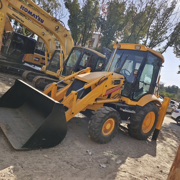 2023 JCB 3cx-44065799