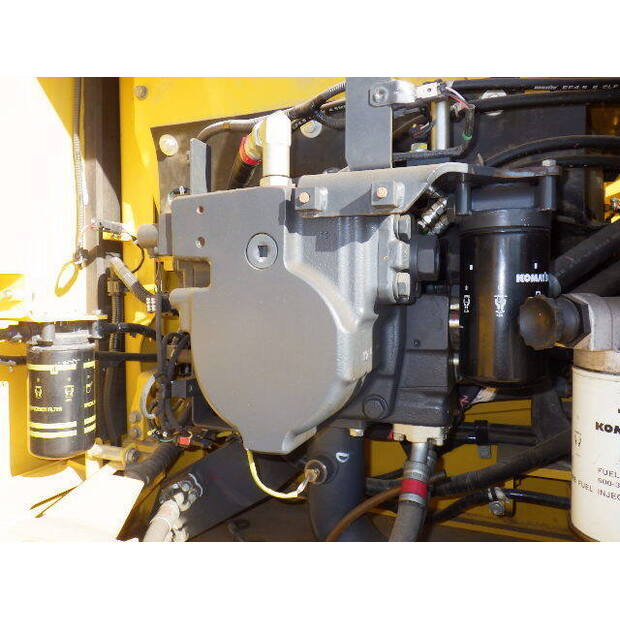 2020 كوماتسو PC200-11-44065830