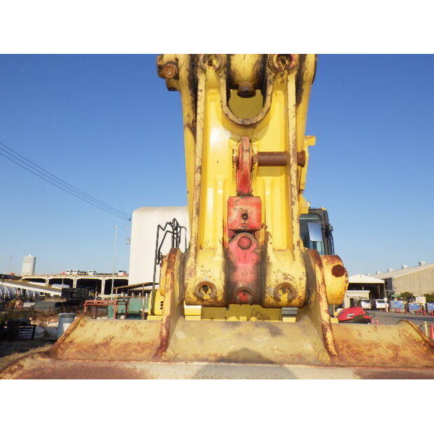 2020 كوماتسو PC200-11-44065842