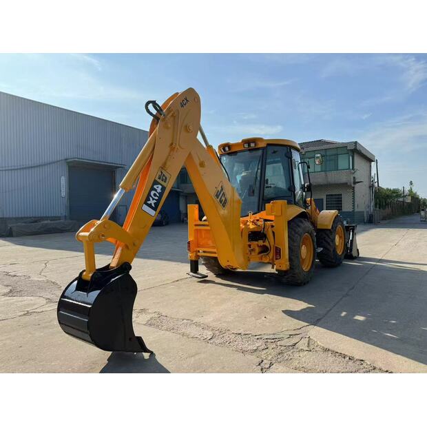 2023 JCB 4CX-44065867